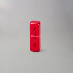 شیکر چوبی Hard Sound نمای جانبی رنگ قرمز برای ساز کوبه‌ ای | EKA Music