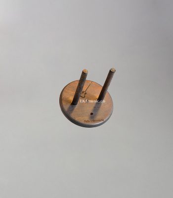 نگهدارنده دیواری ساز تار ایکا از جنس چوب چنار
